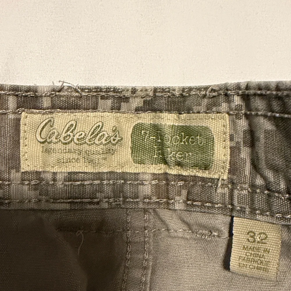 Cabela's 9 Pocket Hike Men's Digital Camo Cargo Shorts